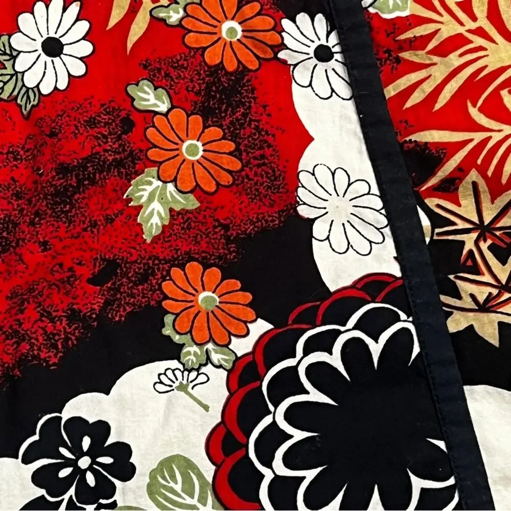 Elegant Multicolor Red and Black Floral A-Line Skirt Vintage SZ 10